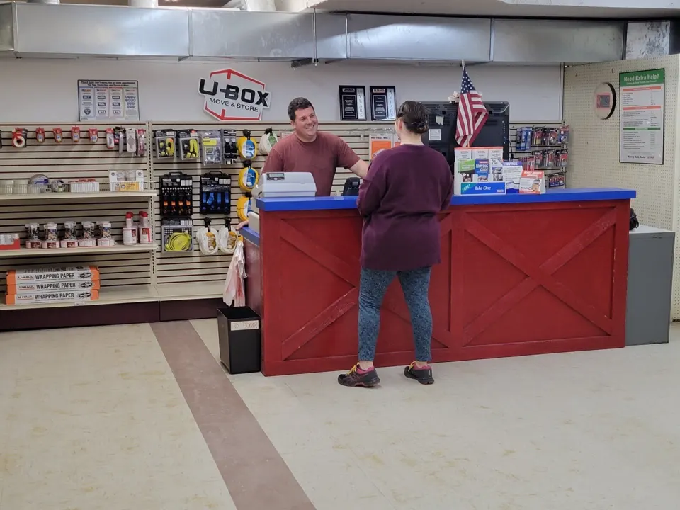 U-Haul moving truck at HOB